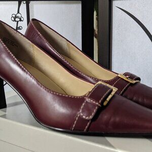 Anne Klein Rioja Leather Buckle Pumps – Burgundy – Size 9M (New!)